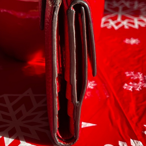 GUCCI RED INTERLOCKING G COMPAC T WALLET - Picture 4 of 13